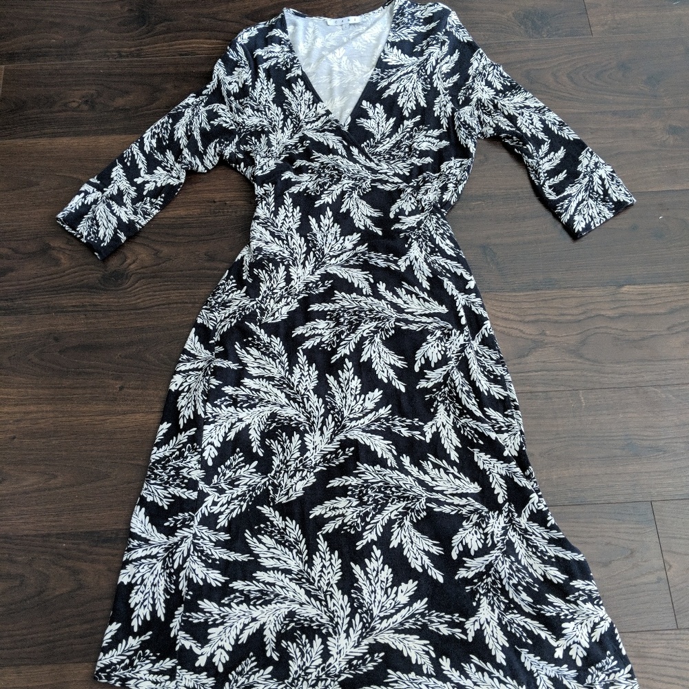 CAbi botanical print wrap dress size L